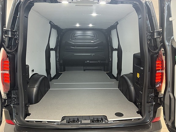 Volkswagen Transporter 15 of 19