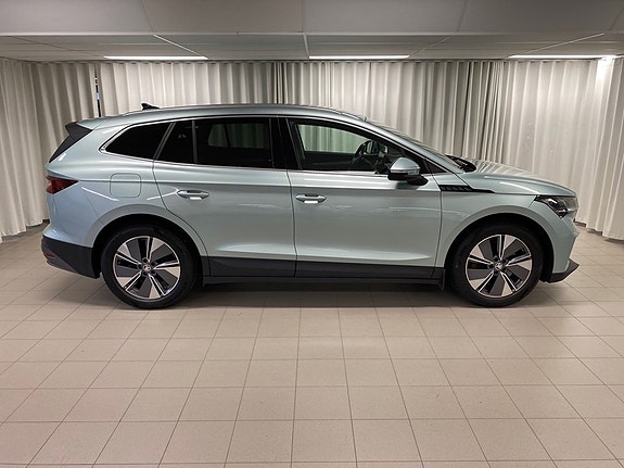 Skoda Enyaq 3 of 10