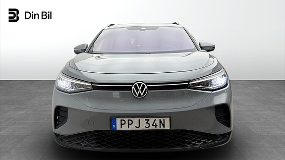 Volkswagen ID.4 4 of 12