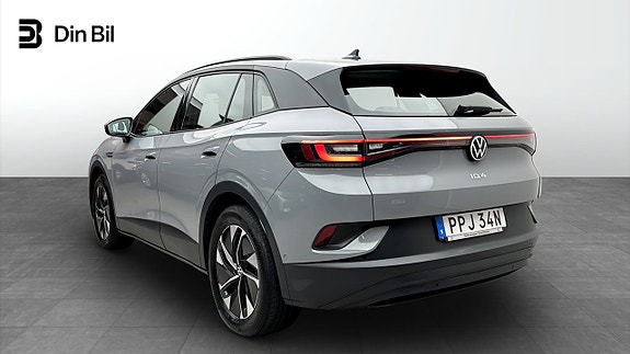 Volkswagen ID.4 3 of 12