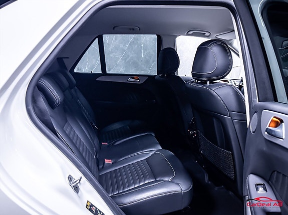 Mercedes-Benz GLE350 d 16 of 30