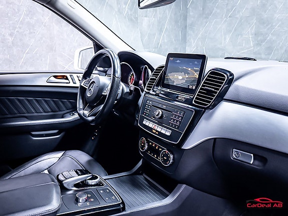 Mercedes-Benz GLE350 d 13 of 30