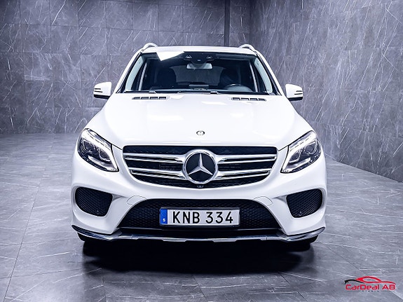 Mercedes-Benz GLE350 d 2 of 30