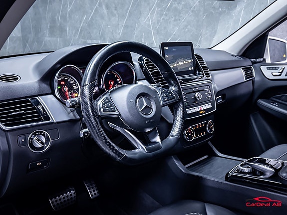 Mercedes-Benz GLE350 d 12 of 30