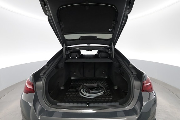 BMW i4 28 of 29