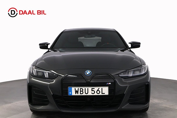 BMW i4 2 of 29