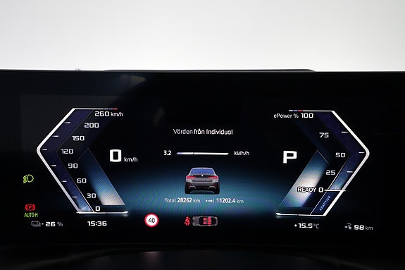 BMW i4 16 of 29