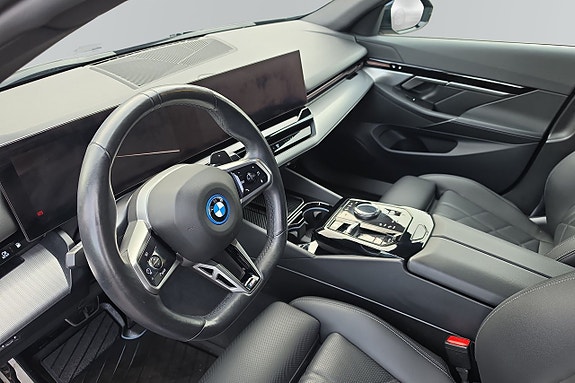BMW 530e 7 of 10