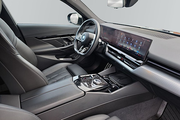 BMW 530e 8 of 10