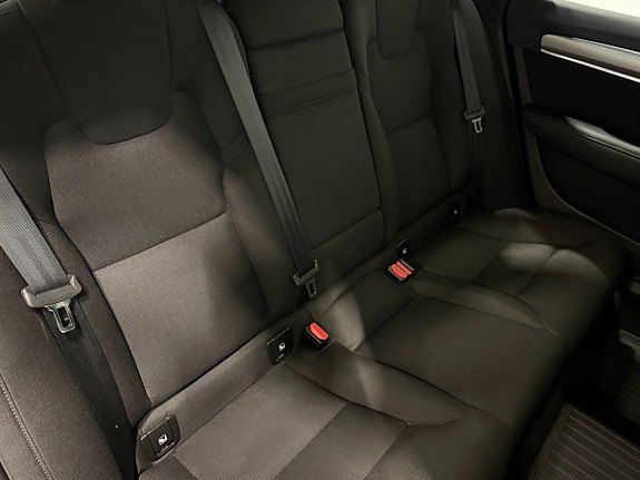 Volvo V90 10 of 19