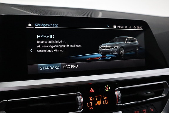 BMW 330e 19 of 26