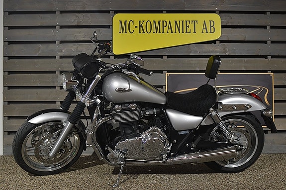 Triumph Thunderbird 4 of 6