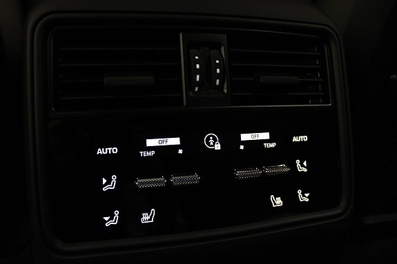 Porsche Cayenne 21 of 24