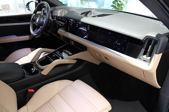 Porsche Cayenne 23 of 24