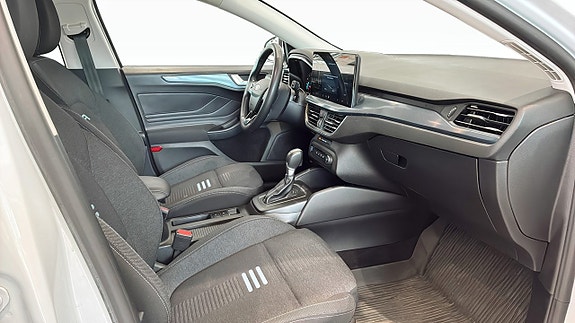 Ford Focus 3 of 9