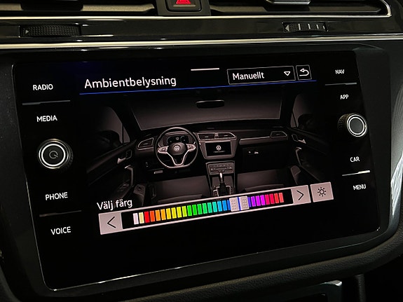 Volkswagen Tiguan 13 of 23