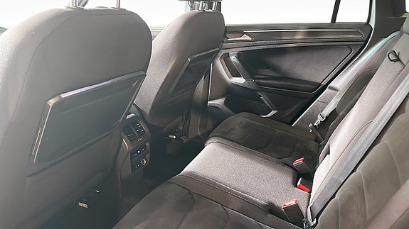 Volkswagen Tiguan 12 of 21