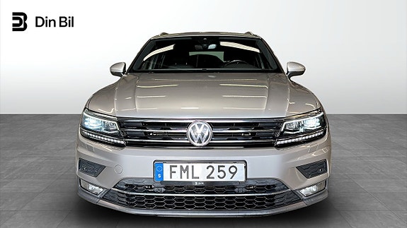 Volkswagen Tiguan 4 of 21