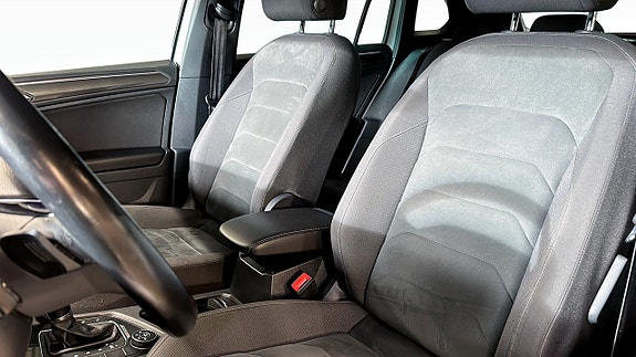 Volkswagen Tiguan 8 of 21