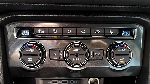 Volkswagen Tiguan 18 of 21