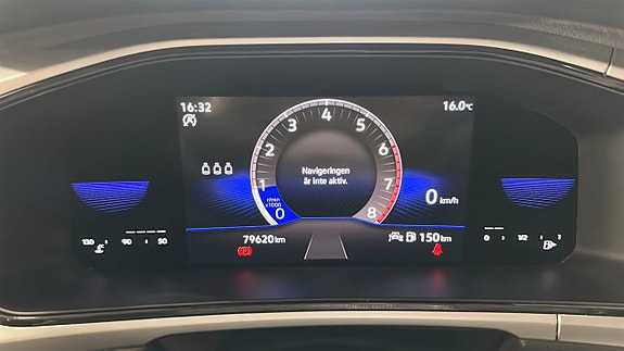 Volkswagen T-Roc 18 of 21