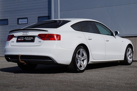Audi A5 6 of 16