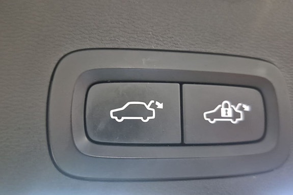 Volvo XC40 20 of 22