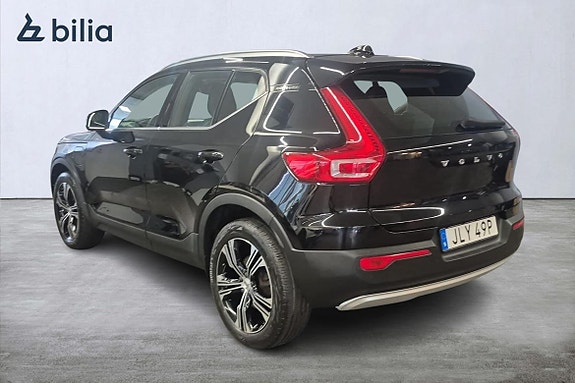 Volvo XC40 7 of 22