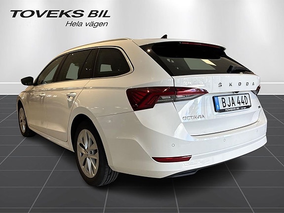 Skoda Octavia 3 of 15