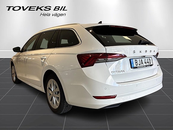 Skoda Octavia 3 of 15