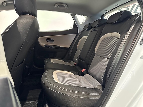 Kia Ceed 13 of 23