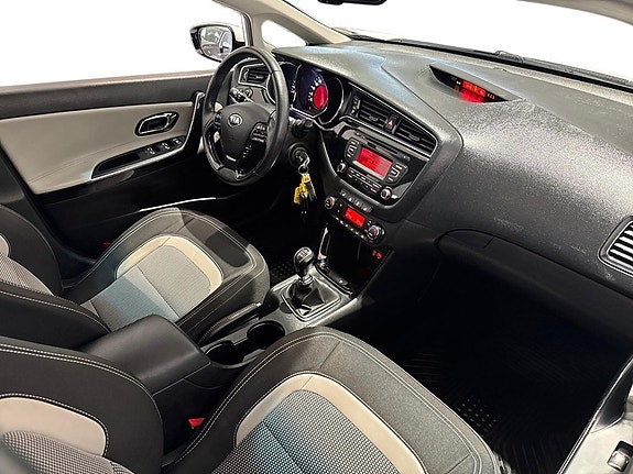 Kia Ceed 11 of 23