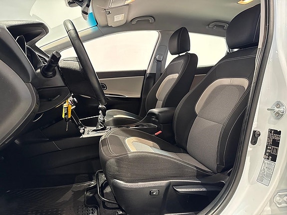 Kia Ceed 12 of 23
