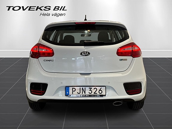 Kia Ceed 3 of 23