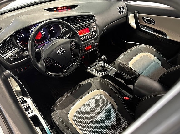 Kia Ceed 8 of 23