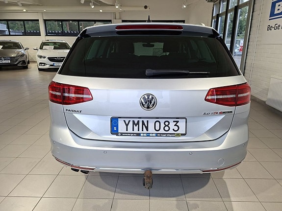 Volkswagen Passat 6 of 15