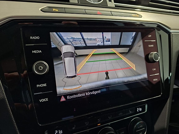 Volkswagen Passat 15 of 15