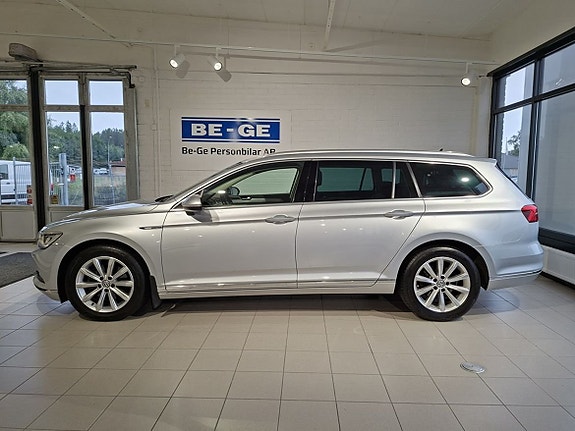 Volkswagen Passat 4 of 15