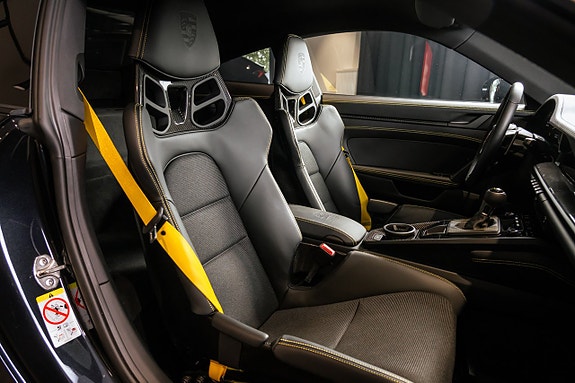 Porsche 911 GT3 11 of 21