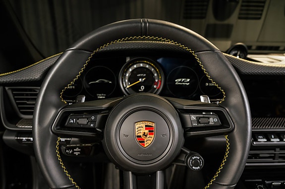 Porsche 911 GT3 15 of 21