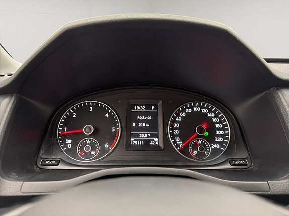 Volkswagen Caddy Maxi 16 of 26