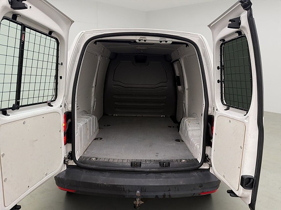 Volkswagen Caddy Maxi 11 of 26