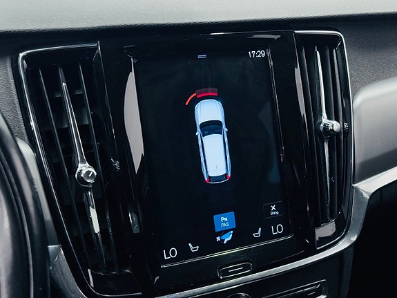 Volvo V90 13 of 18