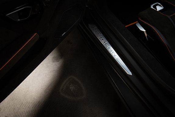 Lamborghini Huracan 25 of 30