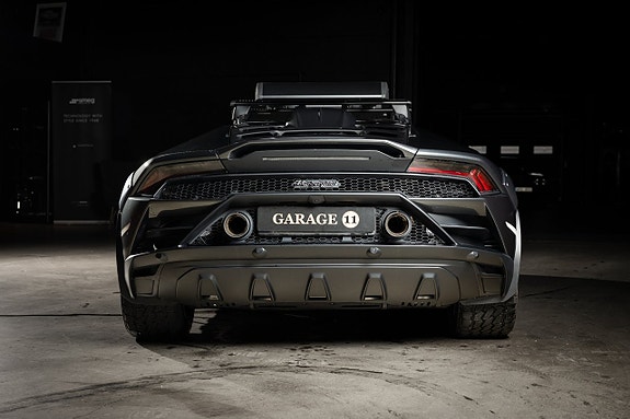 Lamborghini Huracan 6 of 30