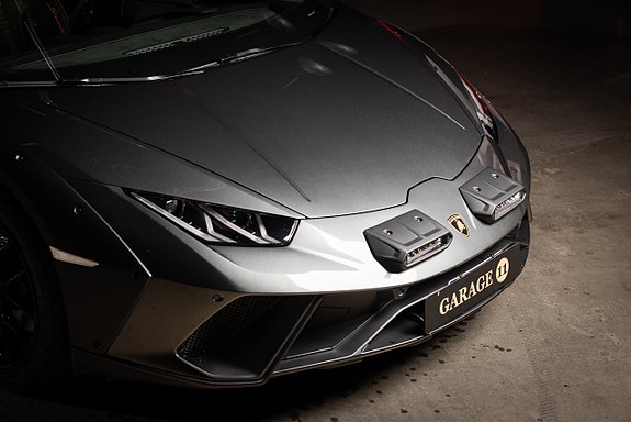 Lamborghini Huracan 26 of 30