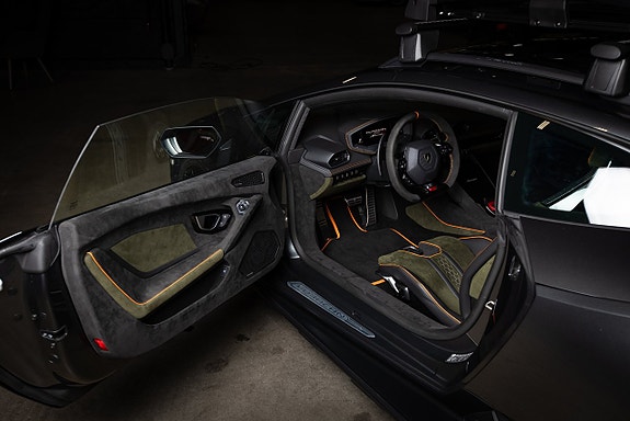 Lamborghini Huracan 10 of 30