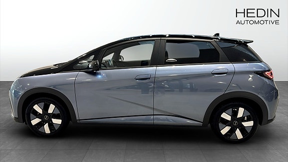 BYD Dolphin 8 of 16