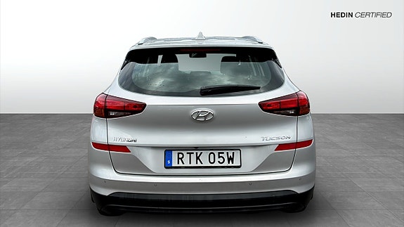 Hyundai Tucson 7 of 12