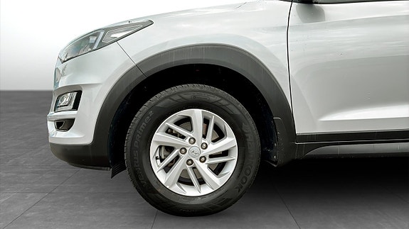 Hyundai Tucson 9 of 12